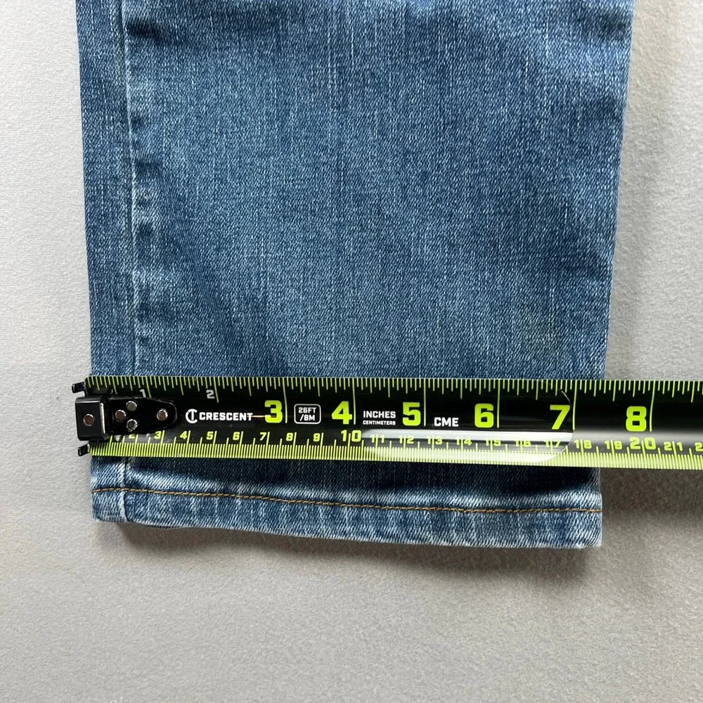 Wrangler Straight Fit Jeans Mens 31x30 Medium Wash Blue Denim 112326614